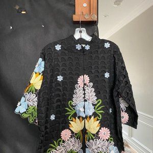 LADIES EMBROIDERED JACKET/BLOUSE